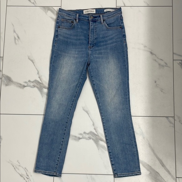 Denim Forum Lola High Rise Skinny - Picture 1 of 7
